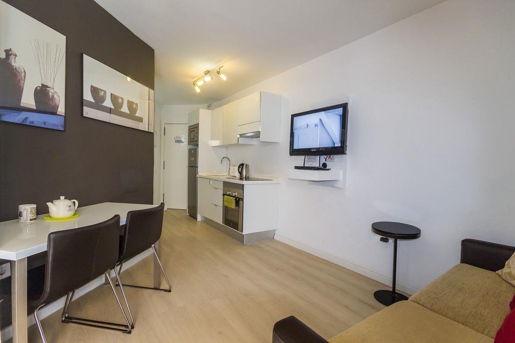 Trg Studio Arona  Extérieur photo